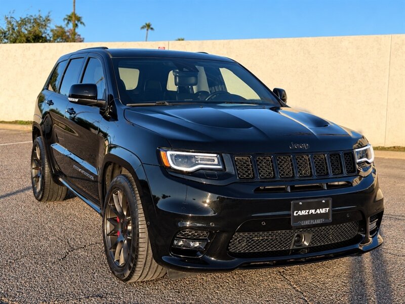 2017 Jeep Grand Cherokee SRT 4WD SUV 6.4L V8 HEMI JEEP CHEROKEE SRT HEMI - Photo 2 - Scottsdale, AZ 85257