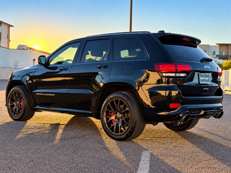 2017 Jeep Grand Cherokee SRT 4WD SUV 6.4L V8 HEMI JEEP CHEROKEE SRT HEMI - Photo 10 - Scottsdale, AZ 85257