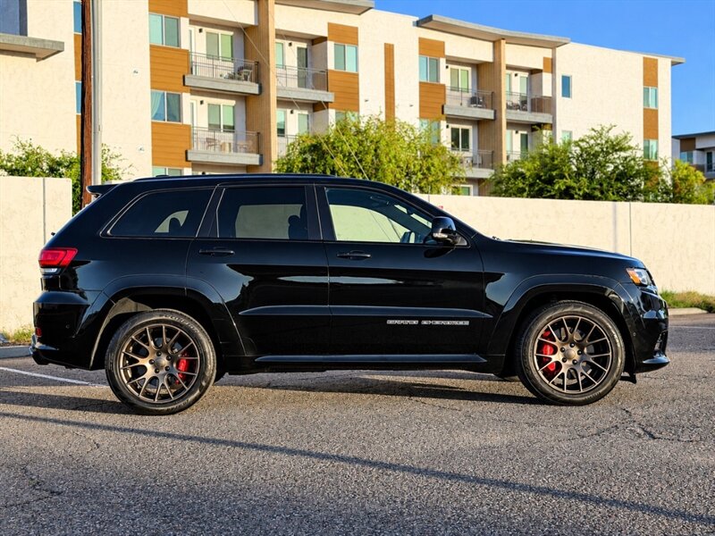 2017 Jeep Grand Cherokee SRT 4WD SUV 6.4L V8 HEMI JEEP CHEROKEE SRT HEMI - Photo 4 - Scottsdale, AZ 85257