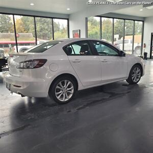 2010 Mazda MAZDA3 S  Grand Touring Sedan 4d - Photo 2 - Portland, OR 97267