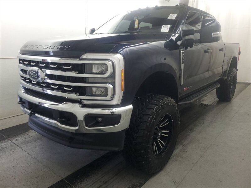 2023 Ford F-350 Lariat 4x4 Crew Cab 160 in SRW's photo