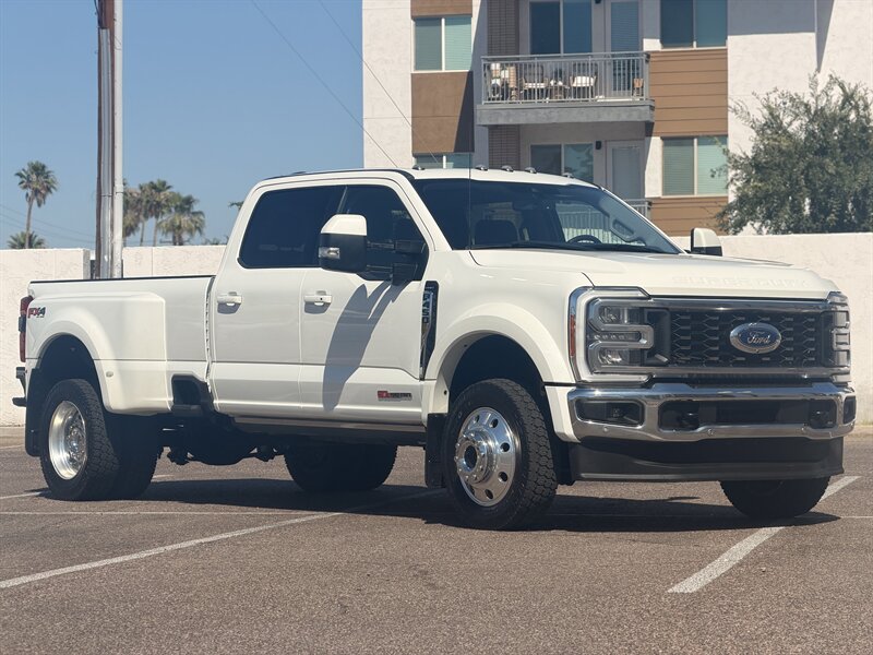 2023 Ford F-450 Lariat 4x4 Crew Cab 8' Box DRW's photo