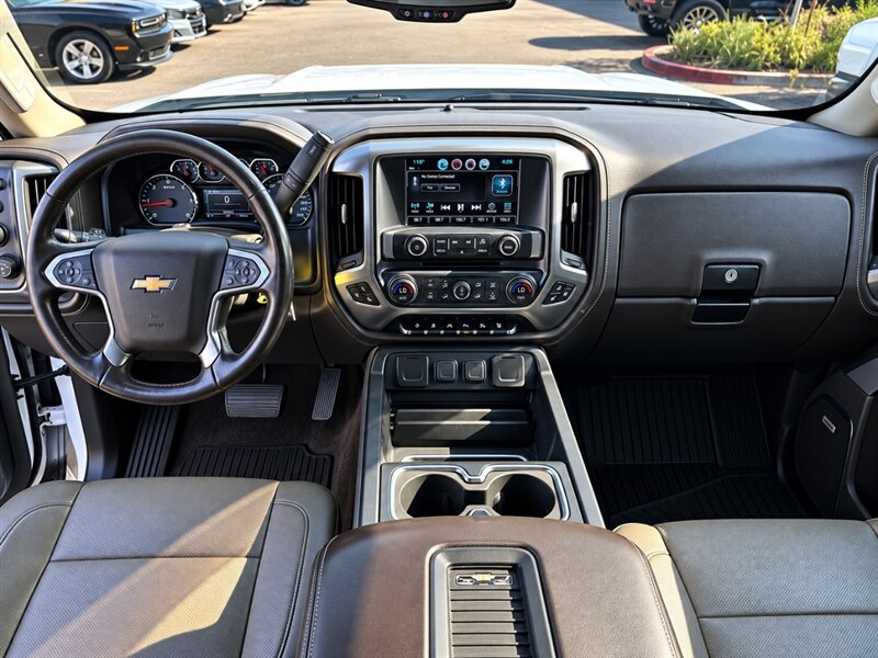 2017 Chevrolet Silverado 2500 LTZ DIESEL TRUCK 4WD LOW MI CHEVY SILVERADO 2500 - Photo 8 - Scottsdale, AZ 85257