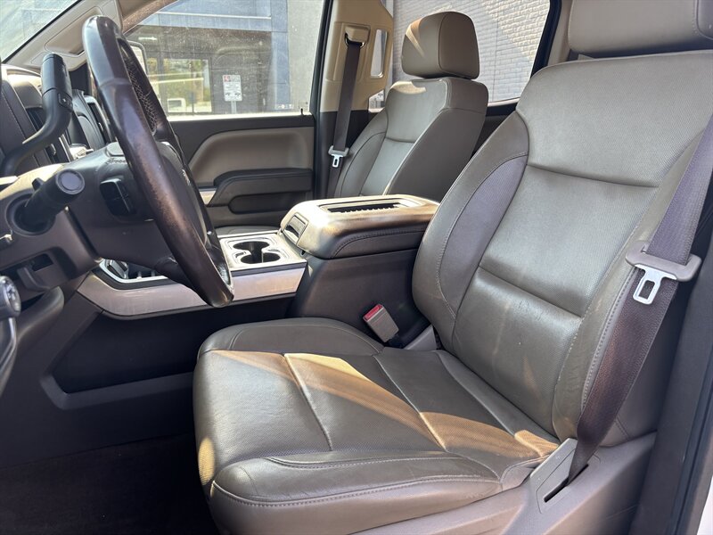 2017 Chevrolet Silverado 2500 LTZ DIESEL TRUCK 4WD LOW MI CHEVY SILVERADO 2500 - Photo 12 - Scottsdale, AZ 85257