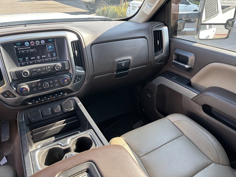 2017 Chevrolet Silverado 2500 LTZ DIESEL TRUCK 4WD LOW MI CHEVY SILVERADO 2500 - Photo 25 - Scottsdale, AZ 85257