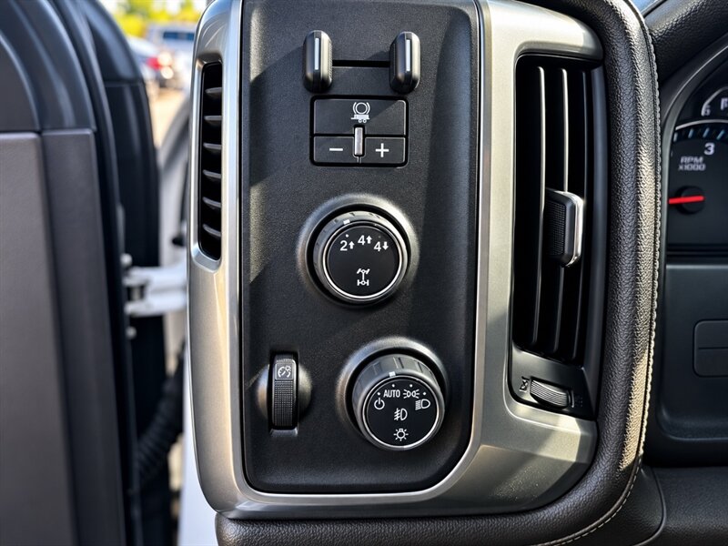 2017 Chevrolet Silverado 2500 LTZ DIESEL TRUCK 4WD LOW MI CHEVY SILVERADO 2500 - Photo 11 - Scottsdale, AZ 85257