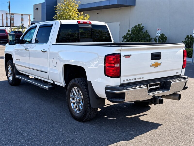2017 Chevrolet Silverado 2500 LTZ DIESEL TRUCK 4WD LOW MI CHEVY SILVERADO 2500 - Photo 5 - Scottsdale, AZ 85257