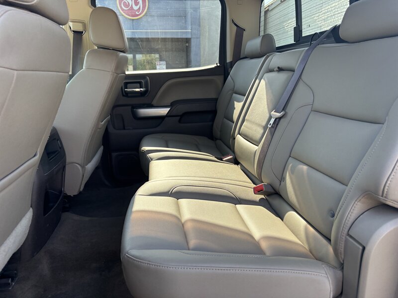 2017 Chevrolet Silverado 2500 LTZ DIESEL TRUCK 4WD LOW MI CHEVY SILVERADO 2500 - Photo 39 - Scottsdale, AZ 85257