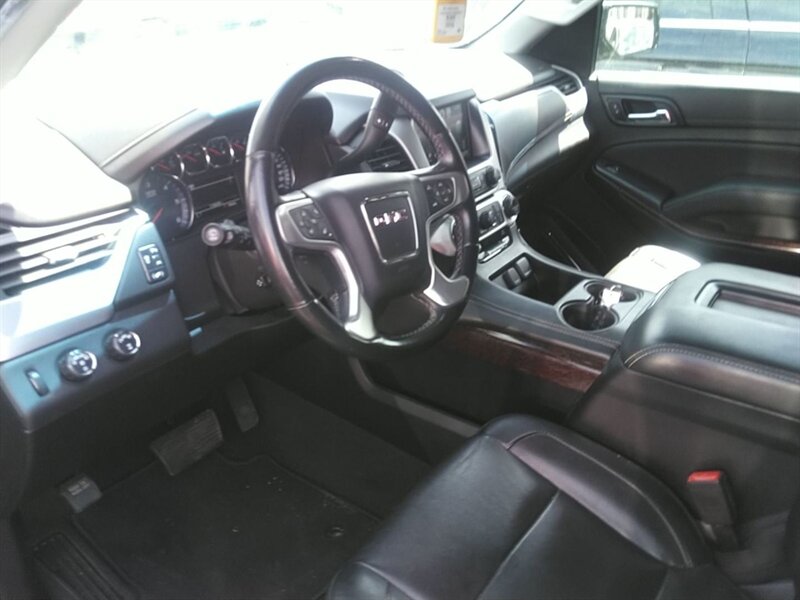2019 Gmc Yukon XL SLT photo 3