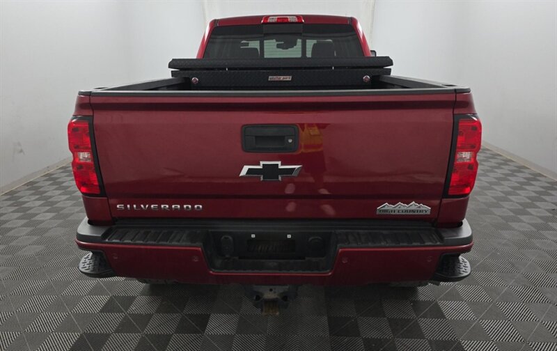 2018 Chevrolet Silverado 2500HD High Country photo 4