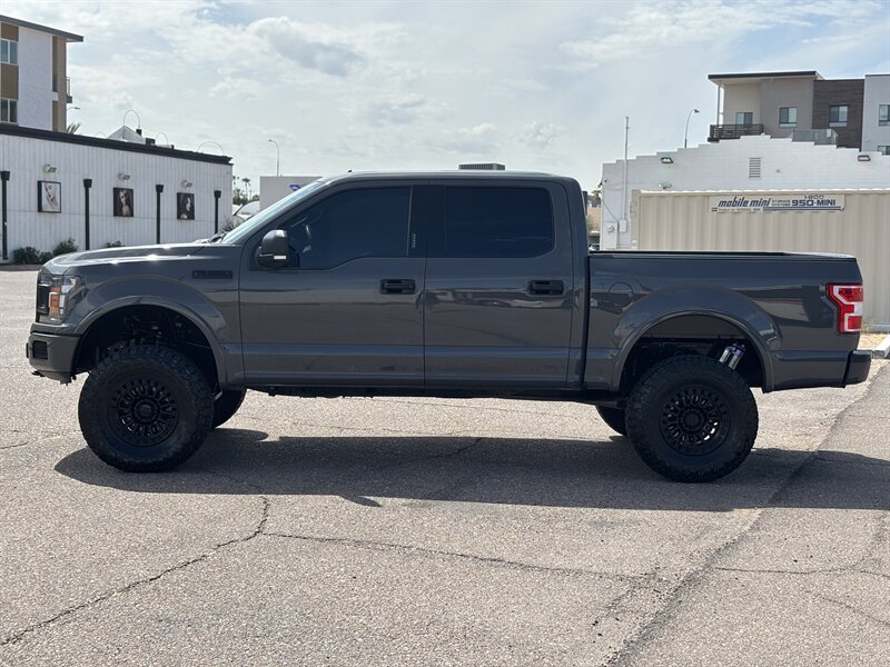 2020 Ford F-150 XLT photo 6