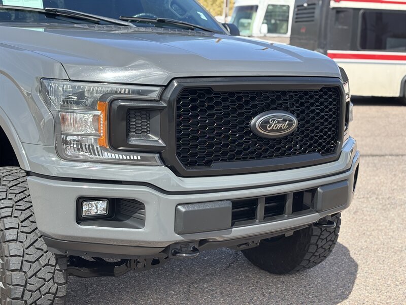 2020 Ford F-150 XLT photo 9