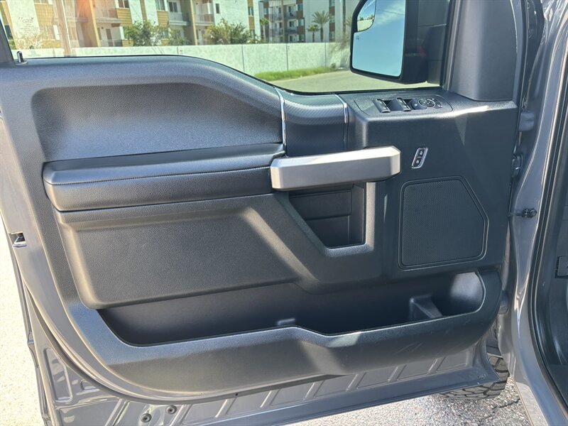 2020 Ford F-150 XLT photo 11