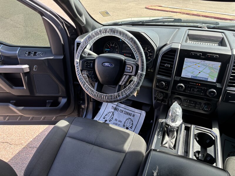 2020 Ford F-150 XLT photo 25