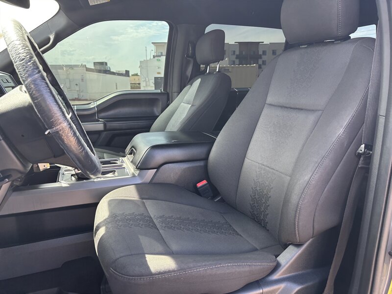 2020 Ford F-150 XLT photo 14