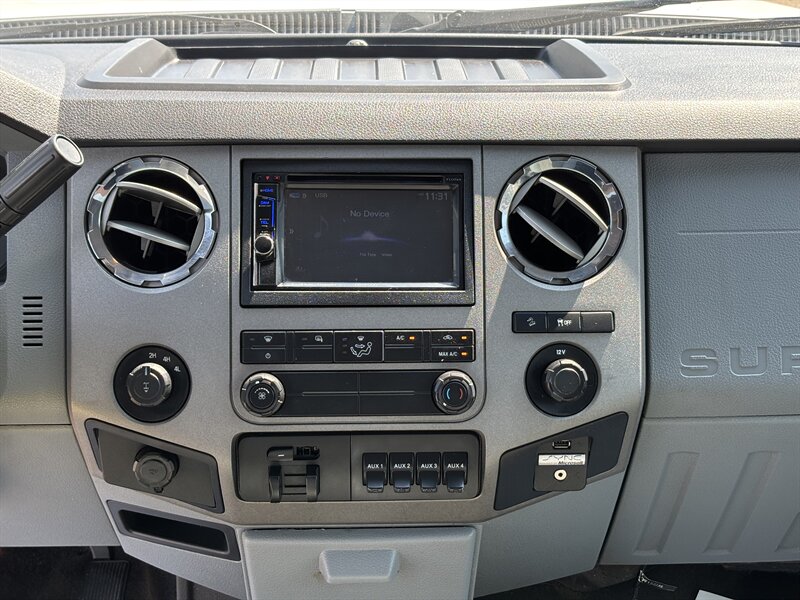 2011 Ford F-350 photo 21