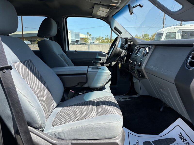 2011 Ford F-350 photo 28