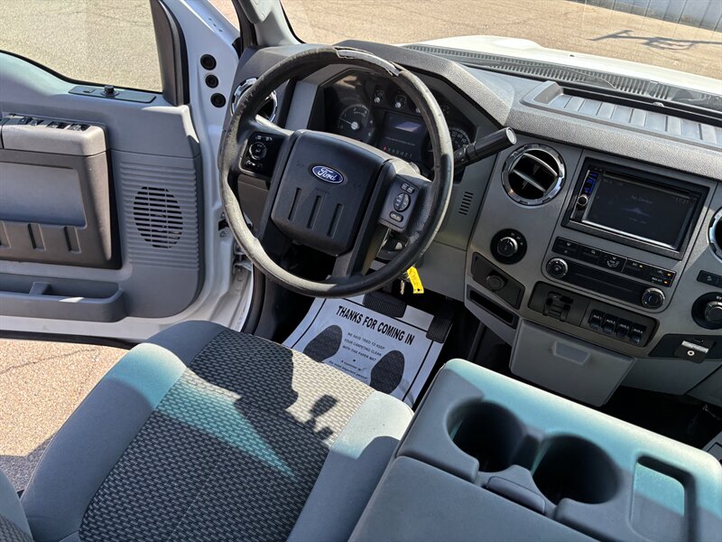 2011 Ford F-350 photo 24