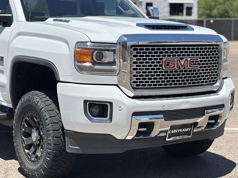 2017 GMC Sierra 2500 Denali LIFTED DIESEL TRUCK 4WD GMC SIERRA DENALI 4 - Photo 13 - Scottsdale, AZ 85257