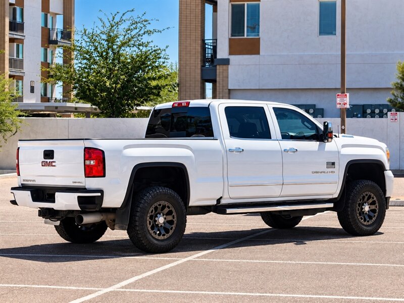 2017 GMC Sierra 2500 Denali LIFTED DIESEL TRUCK 4WD GMC SIERRA DENALI 4 - Photo 4 - Scottsdale, AZ 85257