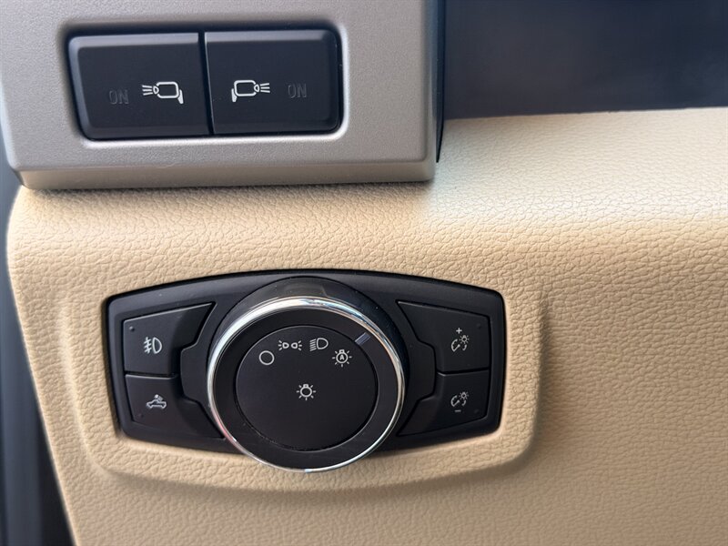 2018 Ford F-250 Super Duty Lariat DIESEL TRUCK 4WD 1-OWNER F250 - Photo 17 - Scottsdale, AZ 85257
