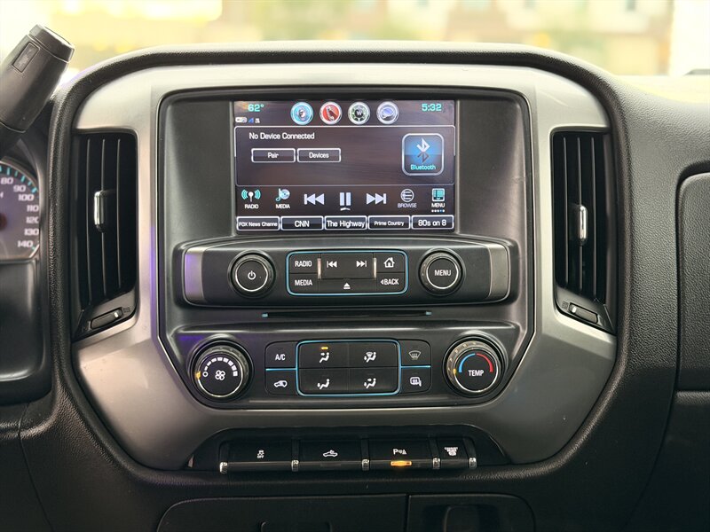 2018 Chevrolet Silverado 2500 DURAMAX DIESEL TRUCK 4WD LOW MI CHEVY 2500 DIESEL - Photo 16 - Scottsdale, AZ 85257