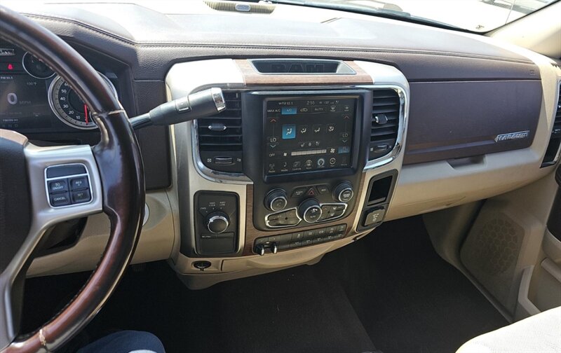 2016 Ram 2500 Laramie photo 4