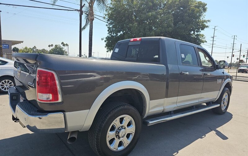 2016 Ram 2500 Laramie photo 2