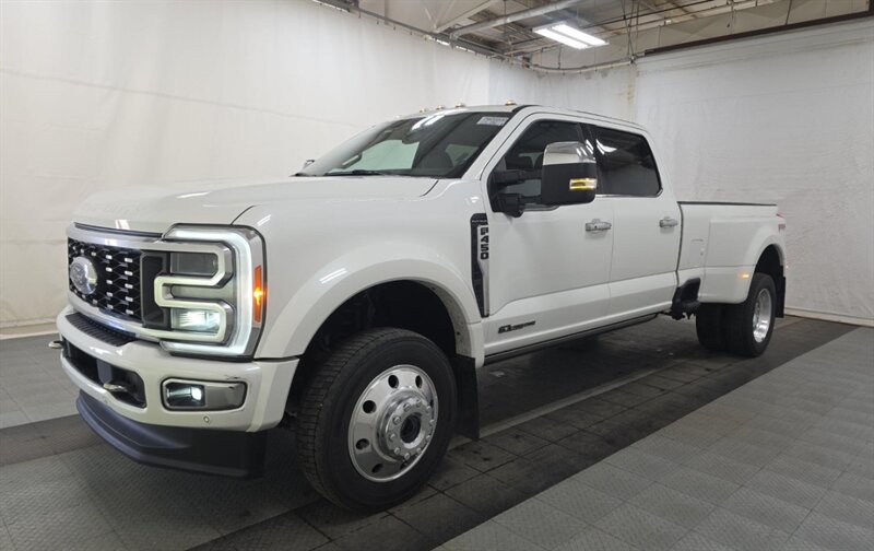2023 Ford F-450's photo