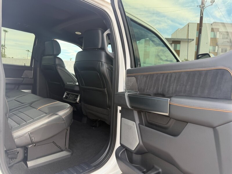 2023 Ford F-450 Super Duty Platinum DUALLY DIESEL TRUCK 4WD FORD F450 DUALLY - Photo 30 - Scottsdale, AZ 85257