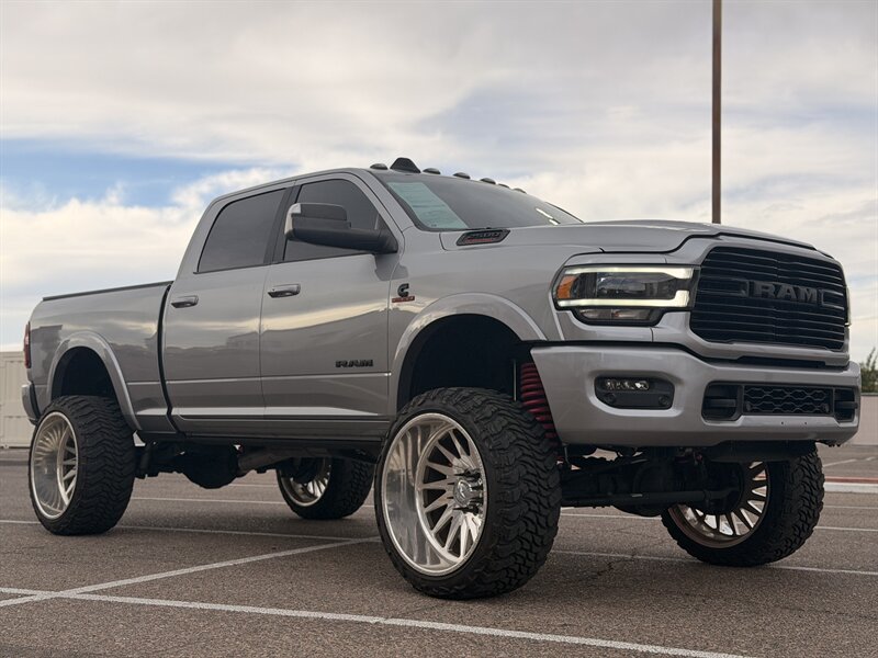 2022 RAM 2500 Laramie NIGHT EDITION 6