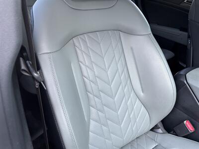2023 Kia Sportage Plug-In Hybrid X-Line   - Photo 31 - Scottsdale, AZ 85257