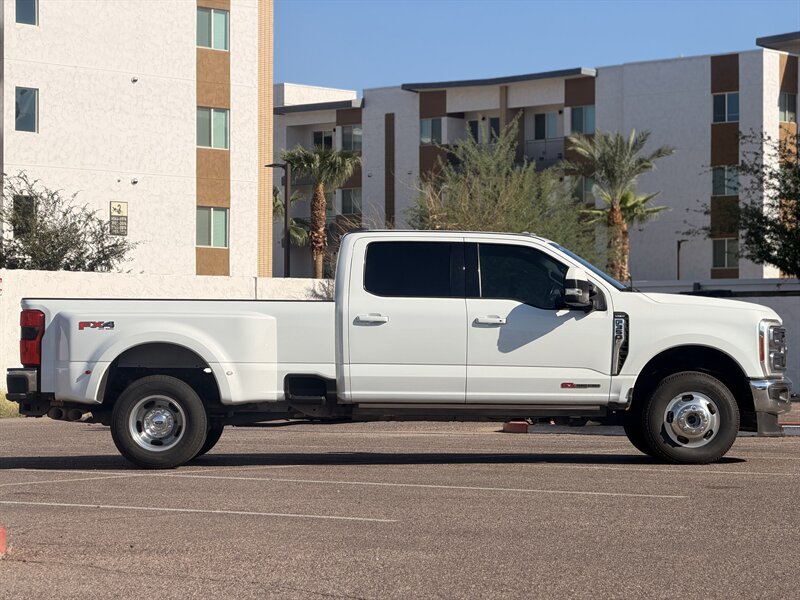 2023 Ford F-350 Super Duty Lariat HI OUTPUT DUALLY DIESEL TRUCK - Photo 5 - Scottsdale, AZ 85257