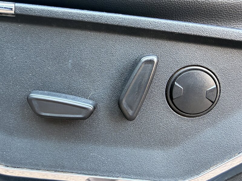2023 Ford F-350 Super Duty Lariat HI OUTPUT DUALLY DIESEL TRUCK - Photo 29 - Scottsdale, AZ 85257