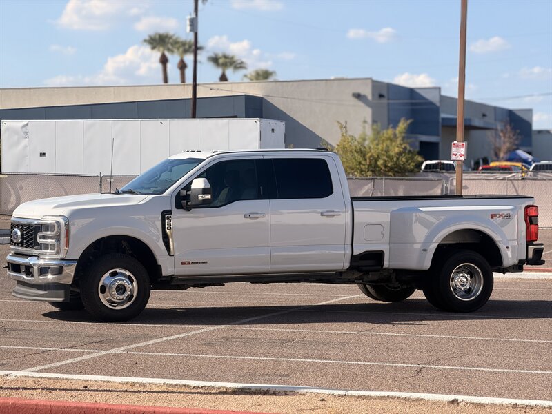 2023 Ford F-350 Super Duty Lariat HI OUTPUT DUALLY DIESEL TRUCK - Photo 11 - Scottsdale, AZ 85257