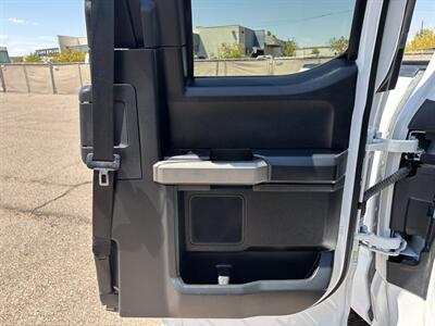 2019 Ford F-150 Raptor 4WD TRUCK LOW MI FORD F150 RAPTOR TRUCK 4WD   - Photo 38 - Scottsdale, AZ 85257