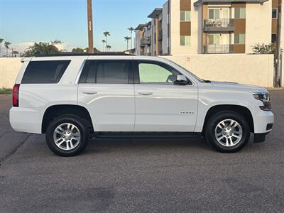 2019 Chevrolet Tahoe 4WD SUV 3RD ROW SEAT 1-OWNER CARFAX CHEVY TAHOE   - Photo 3 - Scottsdale, AZ 85257