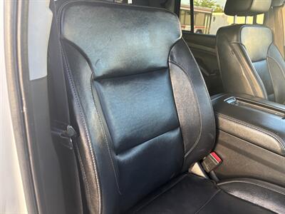 2019 Chevrolet Tahoe 4WD SUV 3RD ROW SEAT 1-OWNER CARFAX CHEVY TAHOE   - Photo 36 - Scottsdale, AZ 85257