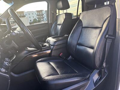 2019 Chevrolet Tahoe 4WD SUV 3RD ROW SEAT 1-OWNER CARFAX CHEVY TAHOE   - Photo 16 - Scottsdale, AZ 85257