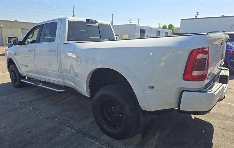 2022 RAM 3500 Limited Longhorn AISIN DUALLY DIESEL TRUCK 4WD RAM - Photo 4 - Scottsdale, AZ 85257