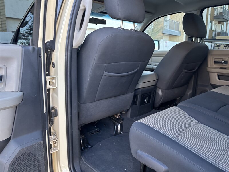 2012 RAM 2500 MEGA CAB DIESEL TRUCK 4WD RARE DODGE RAM 2500 4X4 - Photo 40 - Scottsdale, AZ 85257