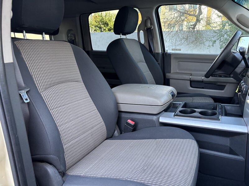 2012 RAM 2500 MEGA CAB DIESEL TRUCK 4WD RARE DODGE RAM 2500 4X4 - Photo 31 - Scottsdale, AZ 85257