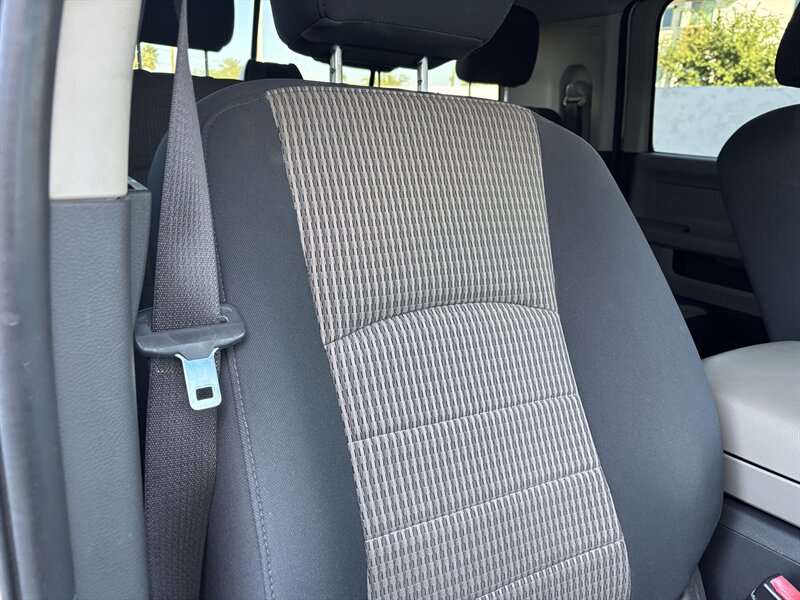 2012 RAM 2500 MEGA CAB DIESEL TRUCK 4WD RARE DODGE RAM 2500 4X4 - Photo 32 - Scottsdale, AZ 85257