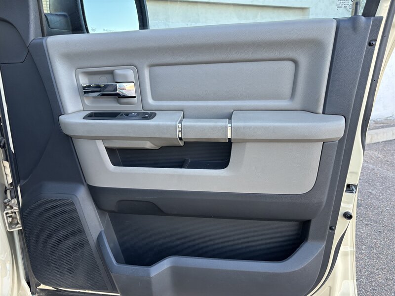 2012 RAM 2500 MEGA CAB DIESEL TRUCK 4WD RARE DODGE RAM 2500 4X4 - Photo 28 - Scottsdale, AZ 85257