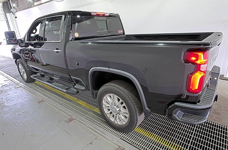 2020 Chevrolet Silverado 2500HD High Country photo 4