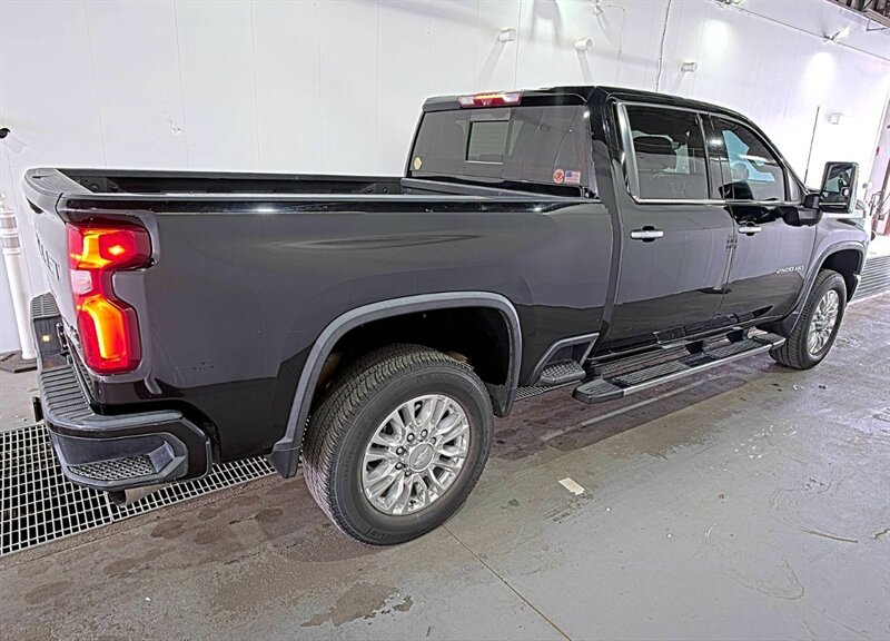 2020 Chevrolet Silverado 2500HD High Country photo 3