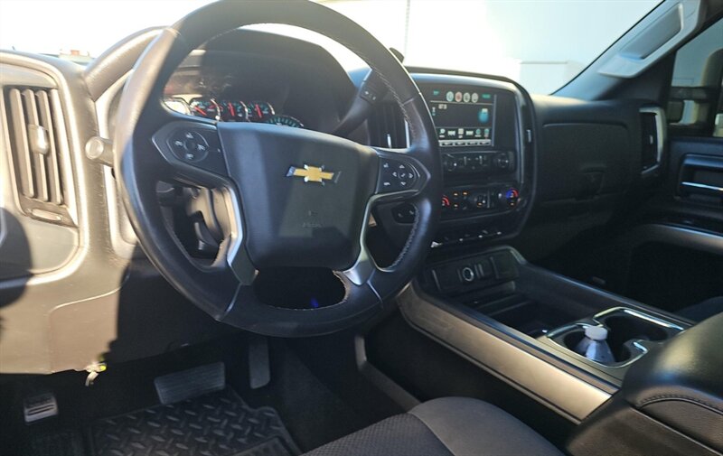 2017 Chevrolet Silverado 2500 LIFTED DIESEL TRUCK 4WD 1 OWNER PROCOMP RIMS CHEVY - Photo 11 - Scottsdale, AZ 85257