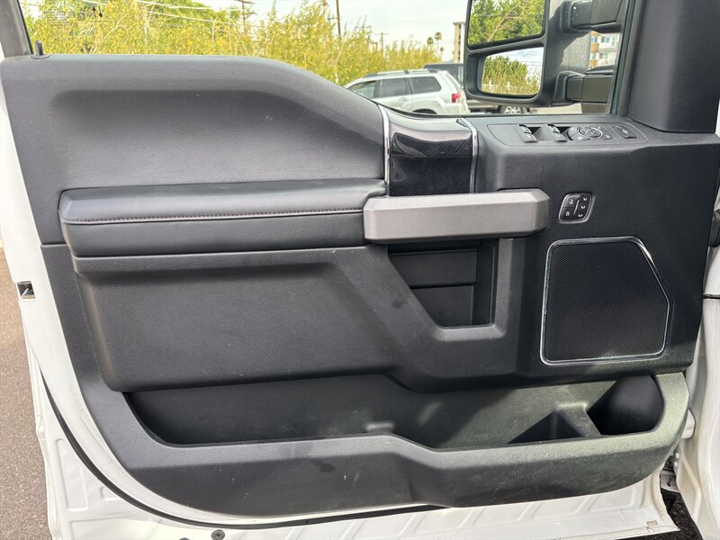 2020 Ford F-350 Super Duty Platinum DIESEL TRUCK 4WD 65K MI F350 - Photo 10 - Scottsdale, AZ 85257