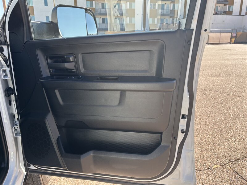 2022 Ram 3500 Tradesman photo 28