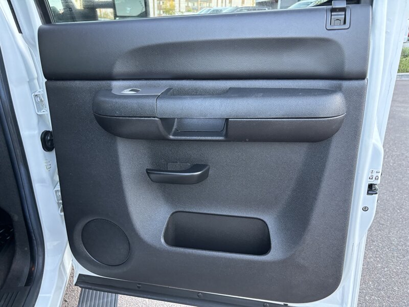 2013 Chevrolet Silverado 2500HD photo 29